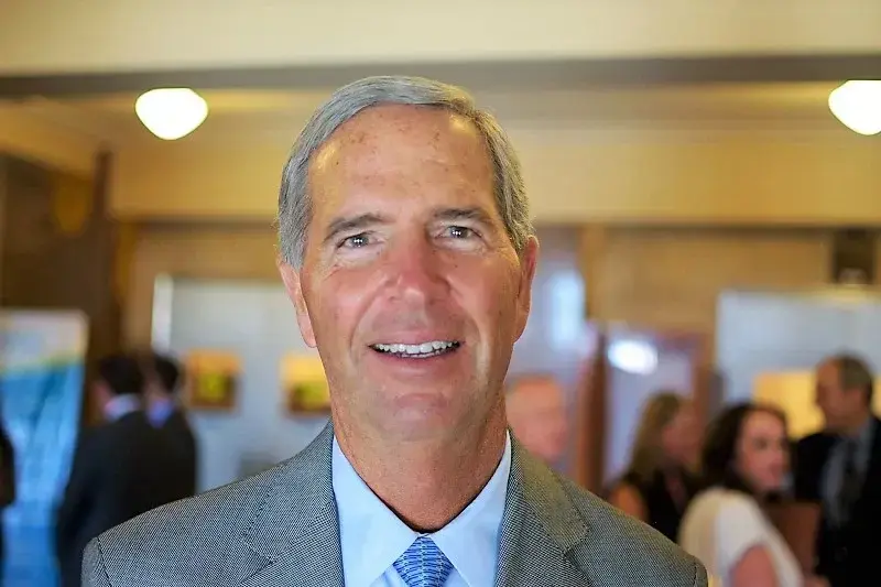 Robert Rowling